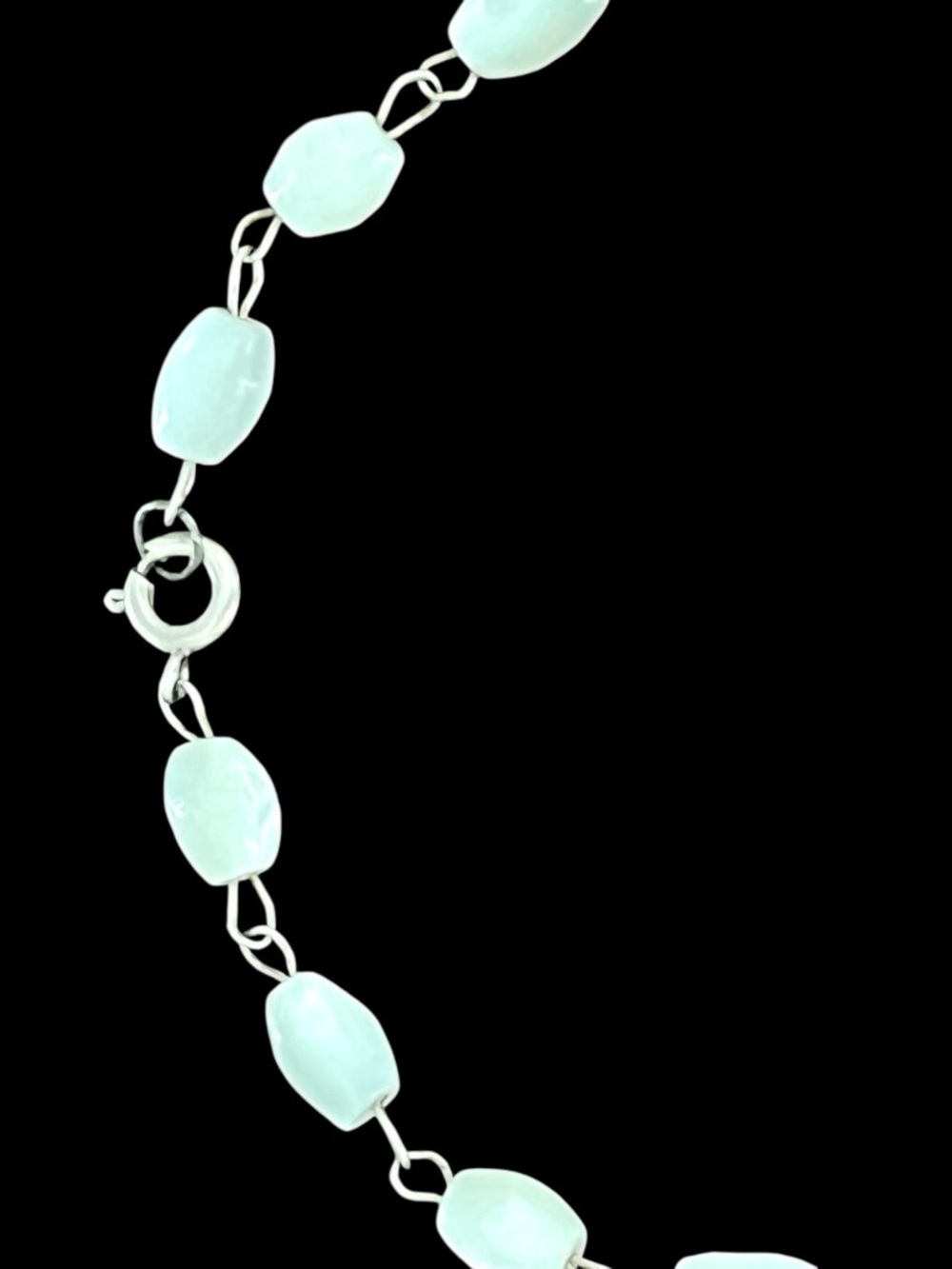 Vintage Mother of Pearl Beaded Necklace With Hand Carved Star of David - Picture 4 of 15